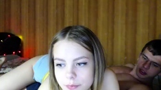 Amateur Webcam Teen Masturbates And Teases