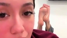 Brunette Solo Webcam Masturbation
