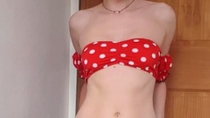 Close up MILF masturbation