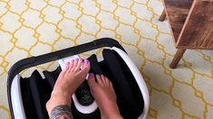 Jerk it to my sexy ebony foot fetish