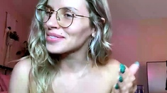 Sexy teen doggystyle fuck on webcam close up
