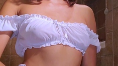 Beauty small tit amateur teen masturbating her shaved pussy