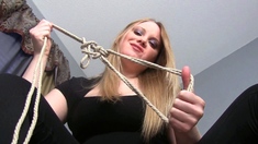 Masturbating amateur cums after solo fun
