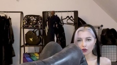 Amateur teen porsha solo action
