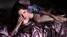 Big boob brunette masturbates on webcam