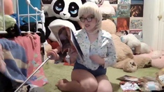 Amateur Webcam Chick Masturbates On Webcam More At