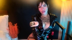 Brunette Couch Webcam Solo Fun Masturbating